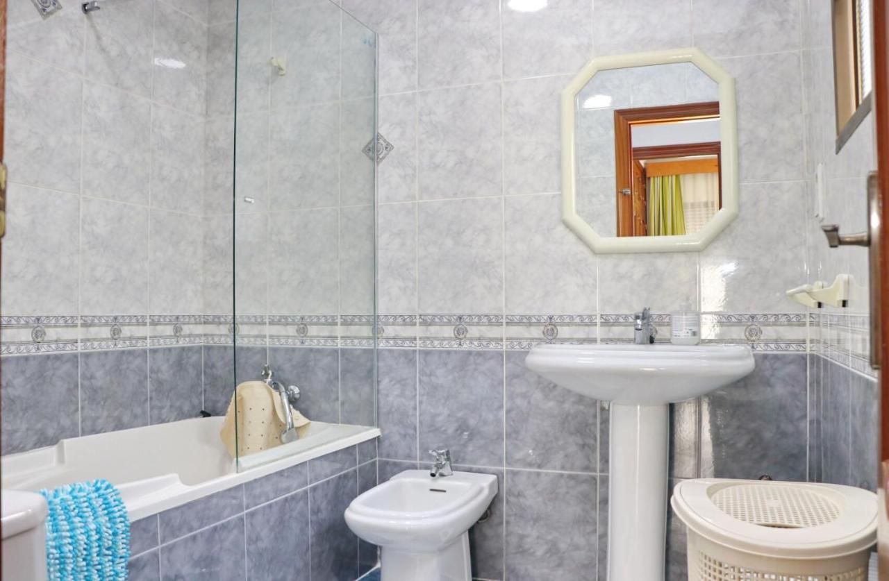 Apartamento Centro كونيل ذي لا فرونتيرا المظهر الخارجي الصورة